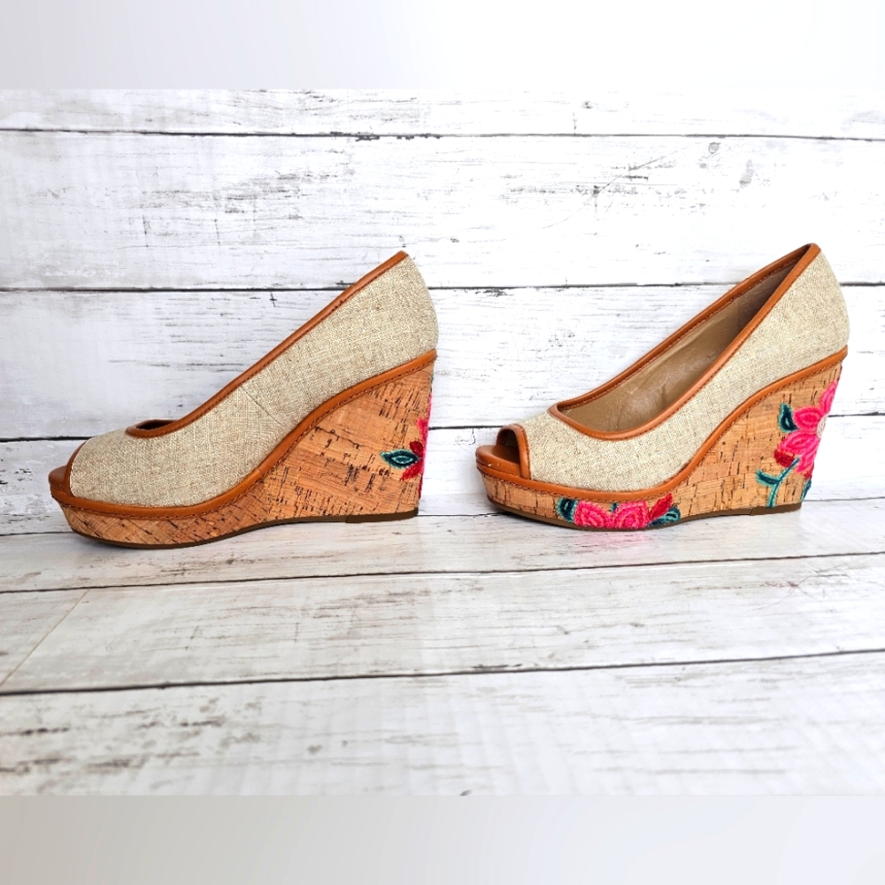 Antonio Melani Embroidered Floral Cork Wedge Sandal Heels Peep Toe Size 7.5M - Picture 5 of 17